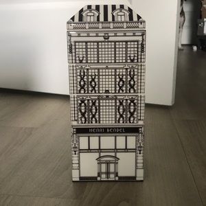 Stackable Henri Bendel jewlery tower